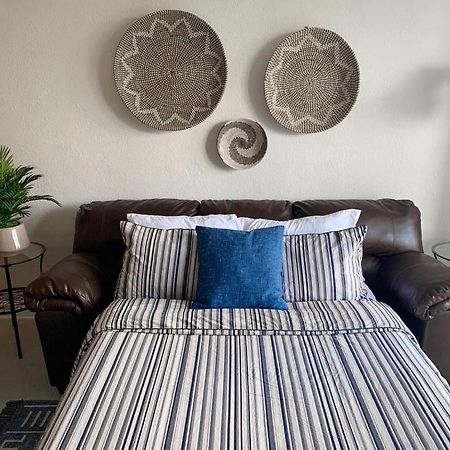 Beautiful Apartment Steps Away From The Beach Маями Бийч Екстериор снимка